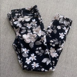 Floral Old Navy Pixie Ankle Pants
